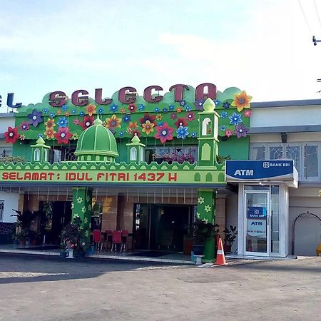 Hotel Selecta Batu  Exterior foto