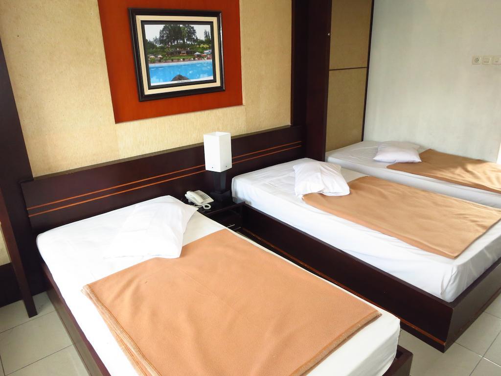 Hotel Selecta Batu  Habitación foto