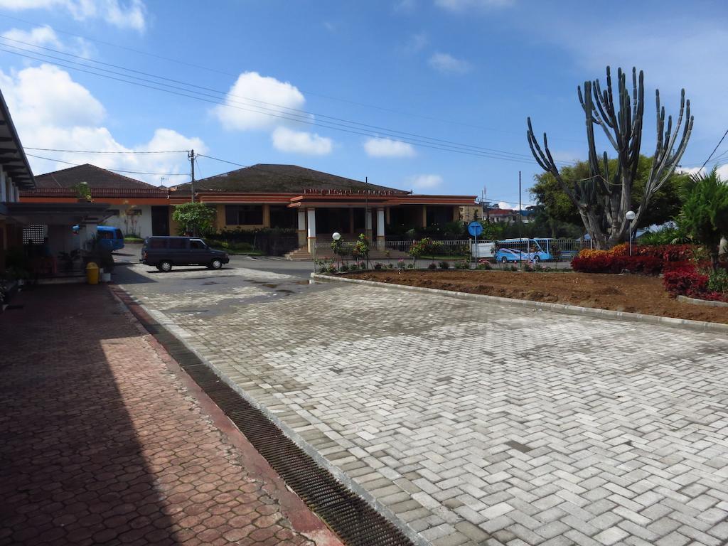Hotel Selecta Batu  Exterior foto