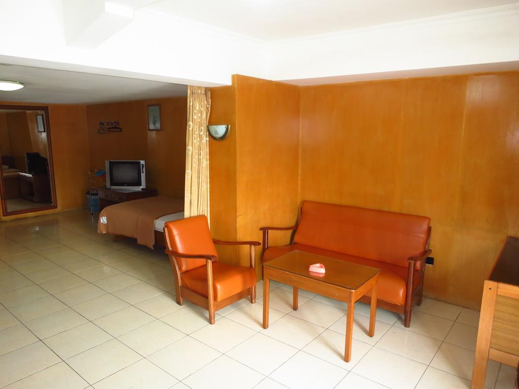 Hotel Selecta Batu  Habitación foto