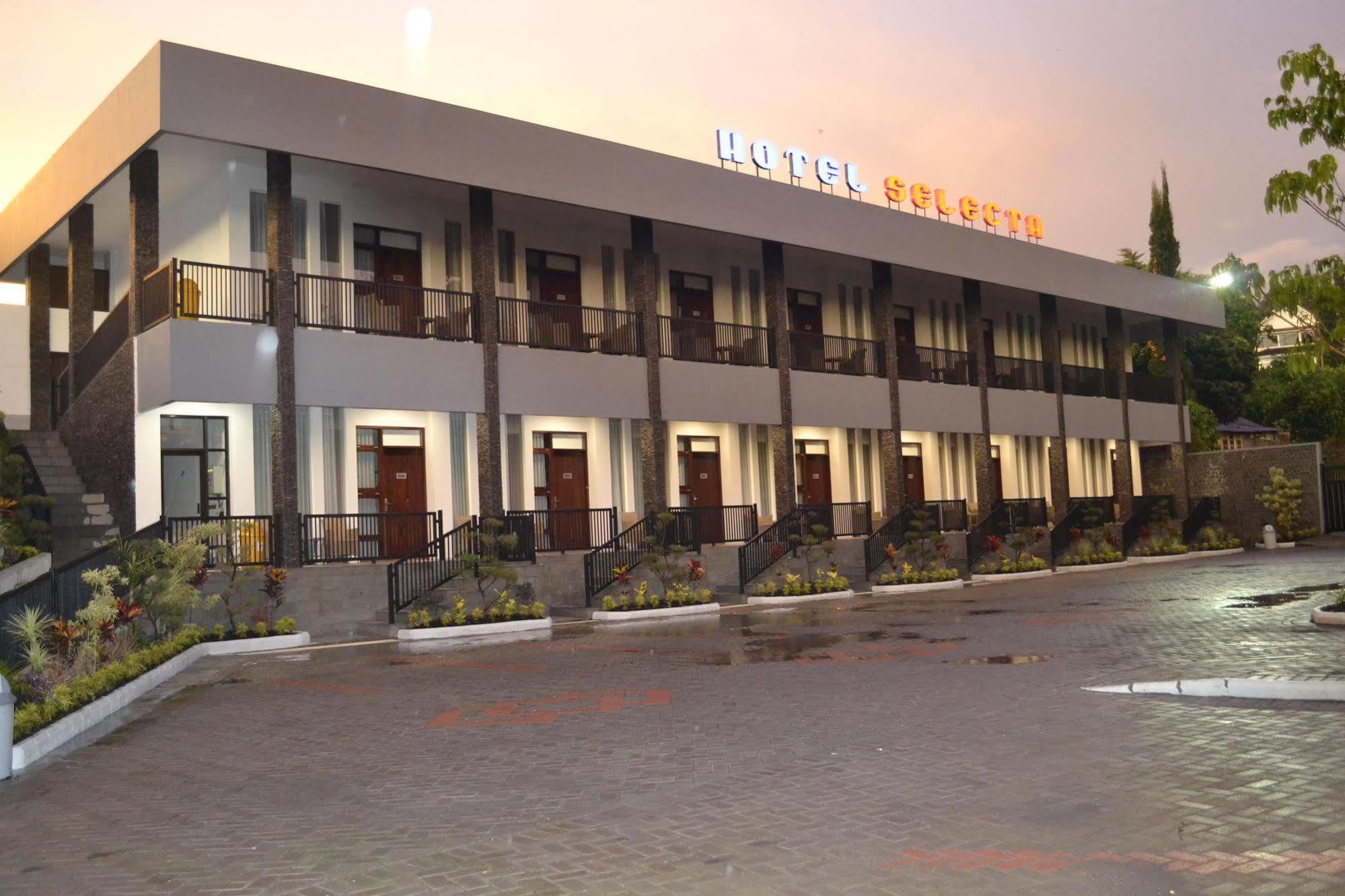 Hotel Selecta Batu  Exterior foto