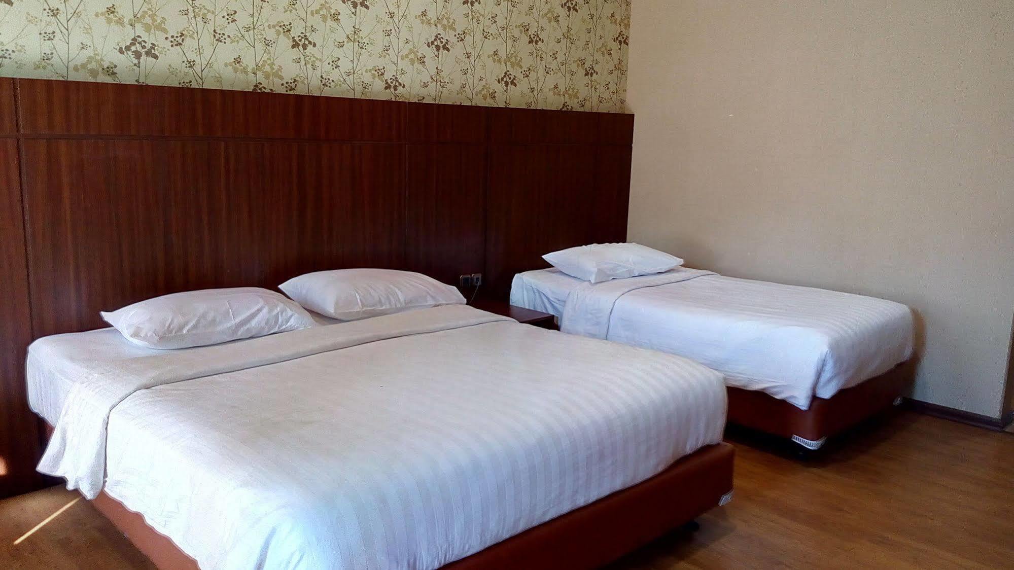 Hotel Selecta Batu  Exterior foto